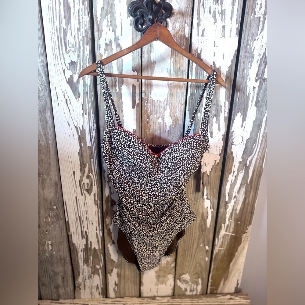 La Blanca One Piece Swimsuit NWT Ruched Brown Size 12